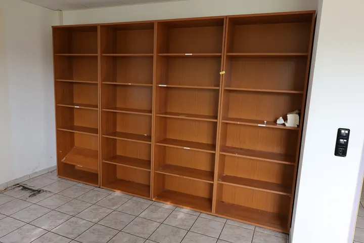 4 x Feld Büroregal Maße: 80 x 34 x 220 cm